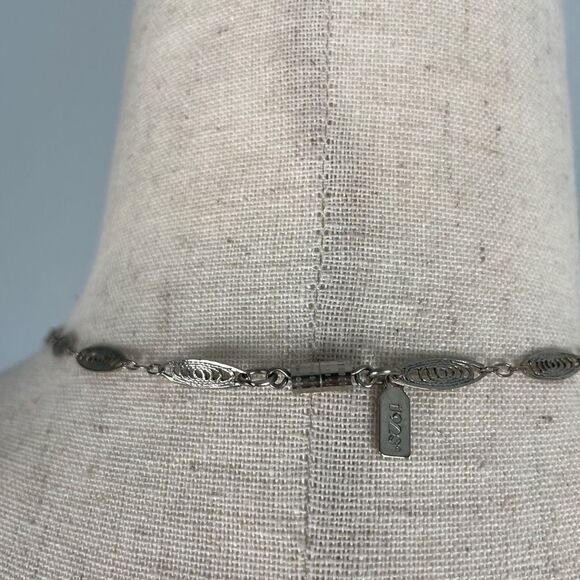 Vintage 1928 Necklace and Locket - Picture 6 of 7